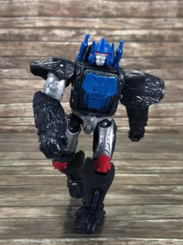 Image Of Transformers Authentics Optimus Primal Bravo Class  (4 of 15)